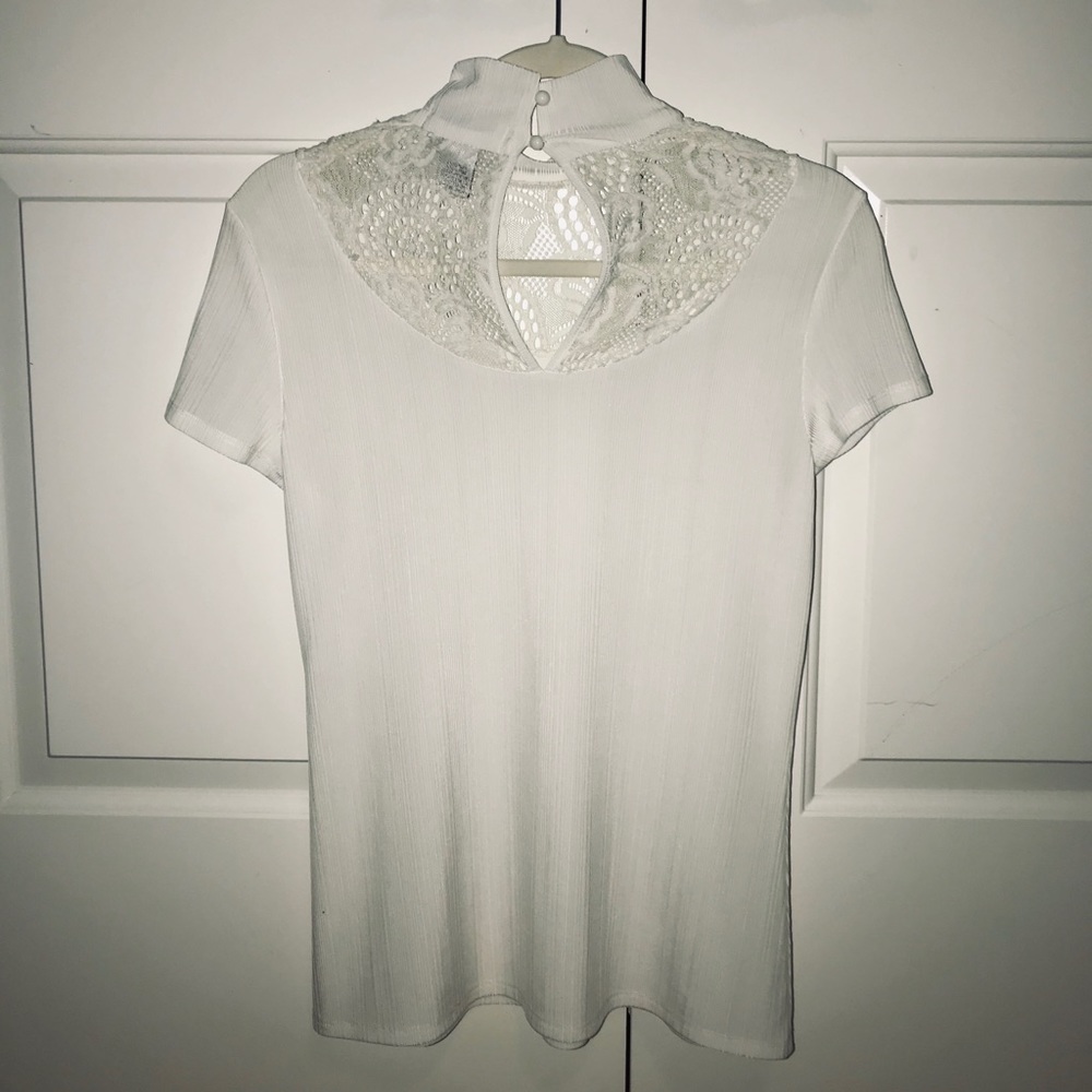 Lacy Top - Picture 2 of 2